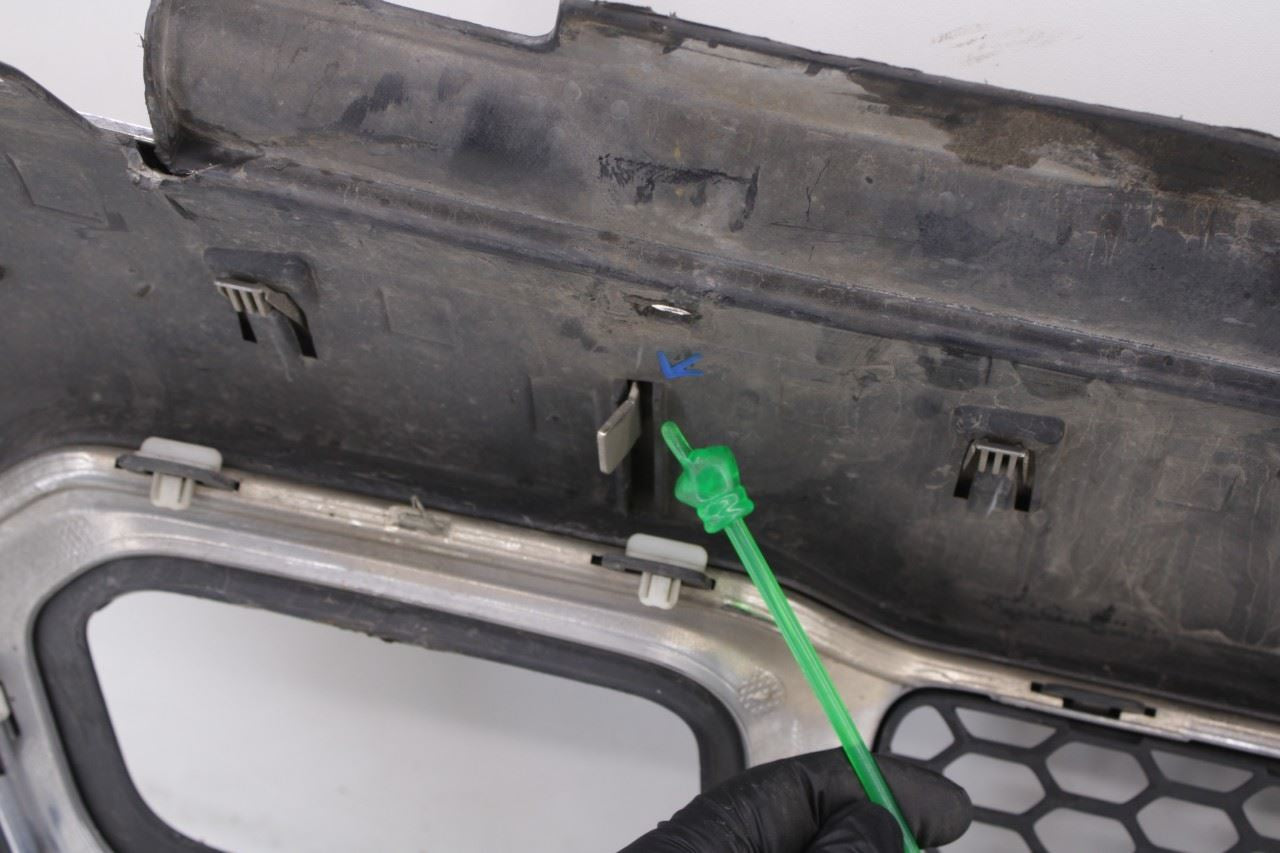 16-21 Jeep Grand Cherokee Overland 3.6L Front Bumper Lower Grille Chrome *ReaD* - Alshned Auto Parts