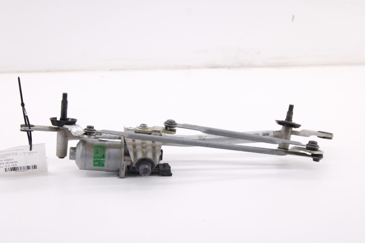21-23 Hyundai Santa Fe SEL Front Windshield Wiper Transmission Linkage w/ Motor2
