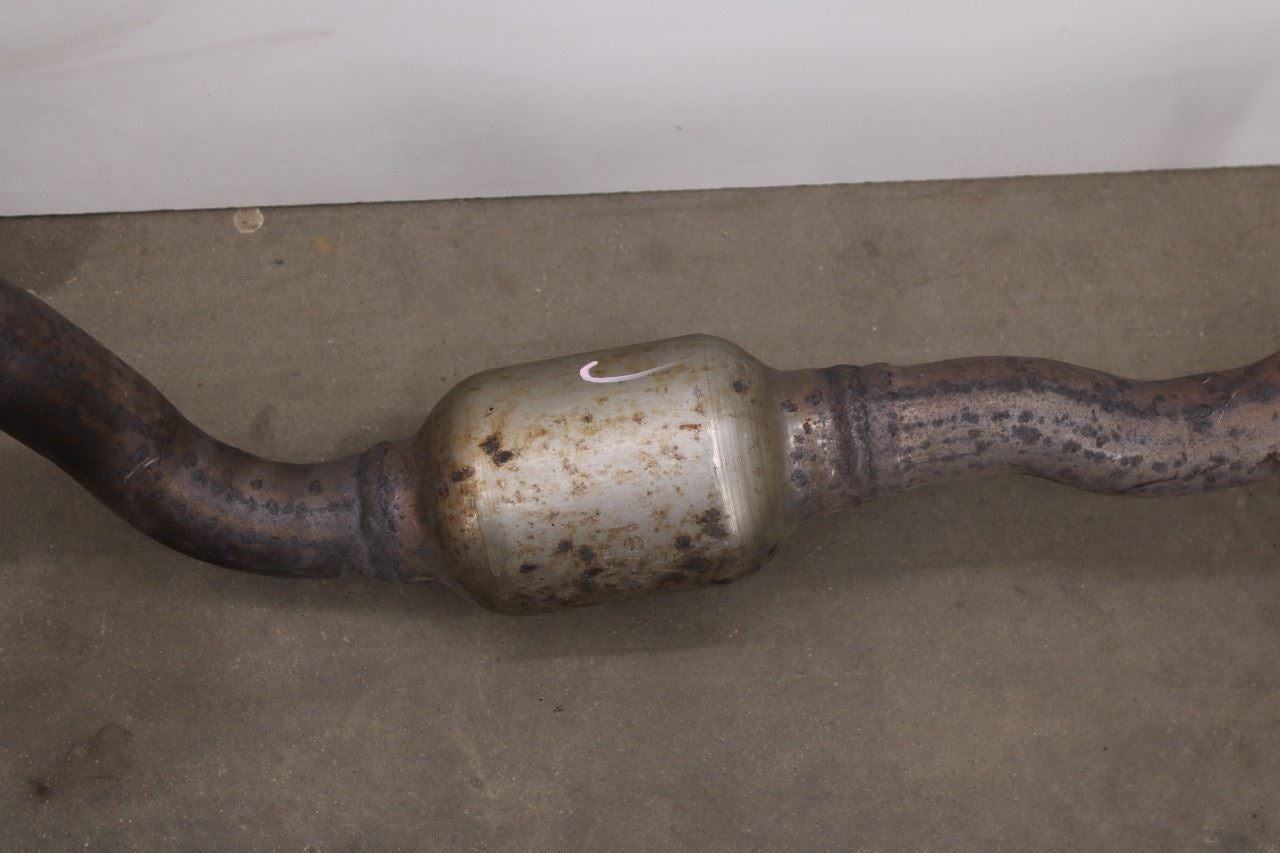 2010-11 Mercedes-Benz E 350 Luxury 4Matic 3.5L Front Left and Right Exhaust Pipe4
