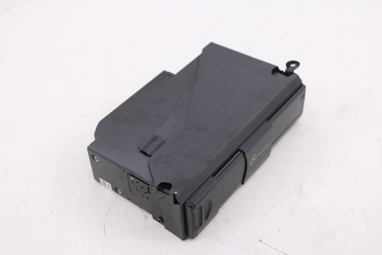 2006-2009 Mercedes-Benz CLK 350 Compact Disc Changer 2038703389 OEM3