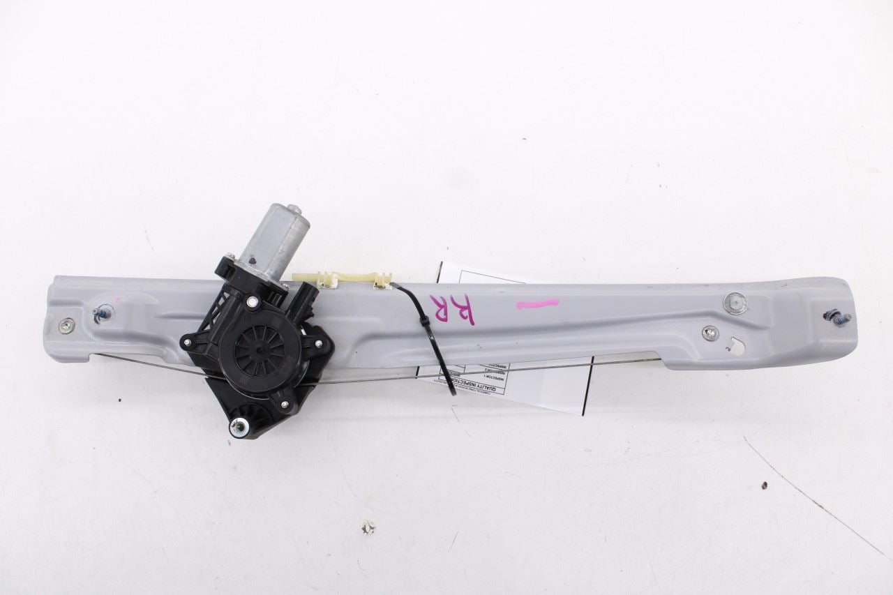 2018-2024 Chevrolet Equinox LT Rear Right Side Door Window Regulator w/ Motor0