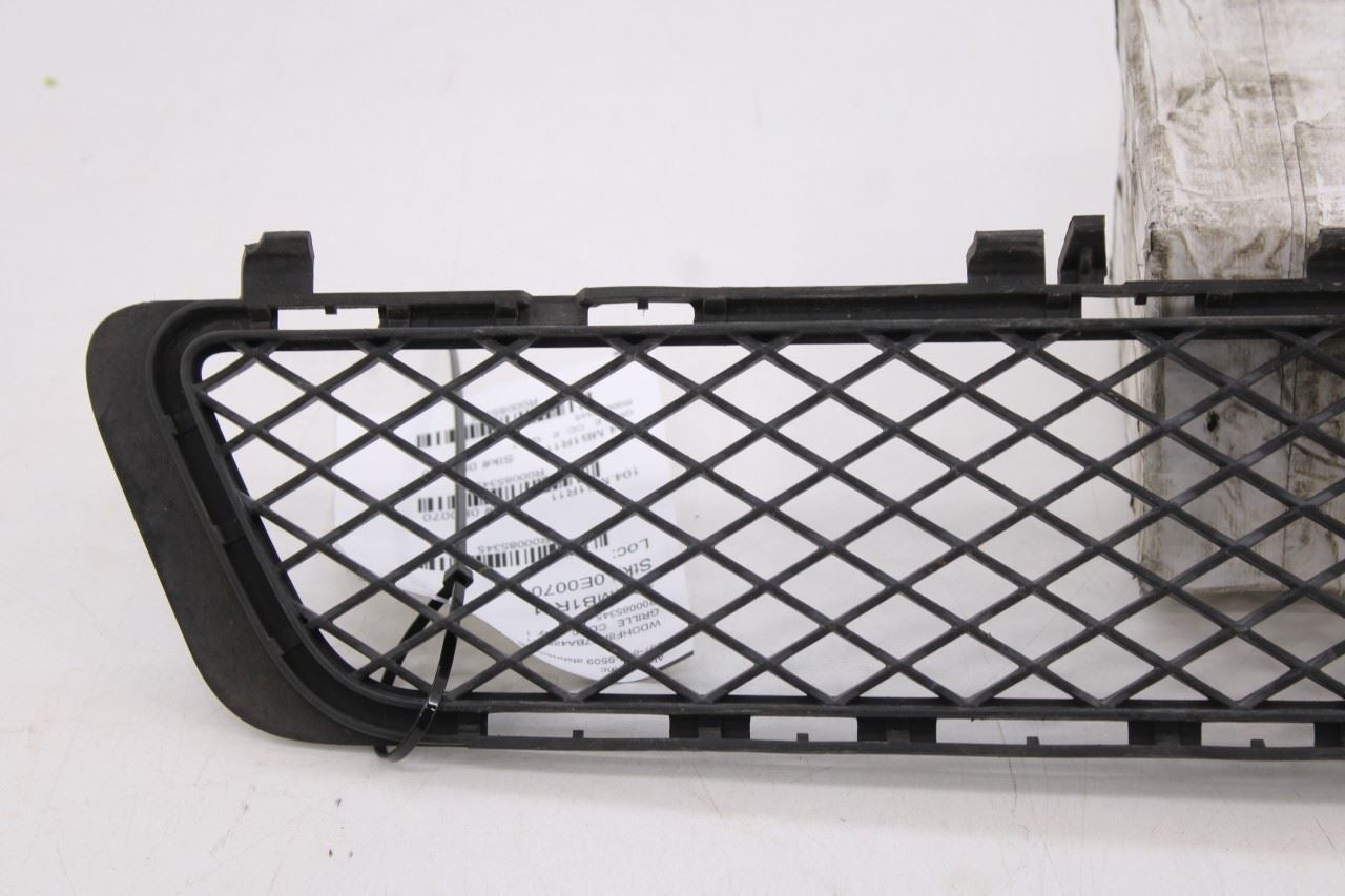 2010-2013 Mercedes-Benz E350 4Matic Front Bumper Center Lower Grille 21288512532