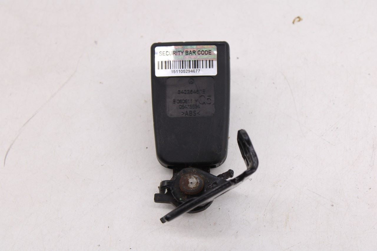 10-16 Mercedes-Benz E350 Rear RH LH Side and Center 2nd Row Seat Belt Buckle Set15
