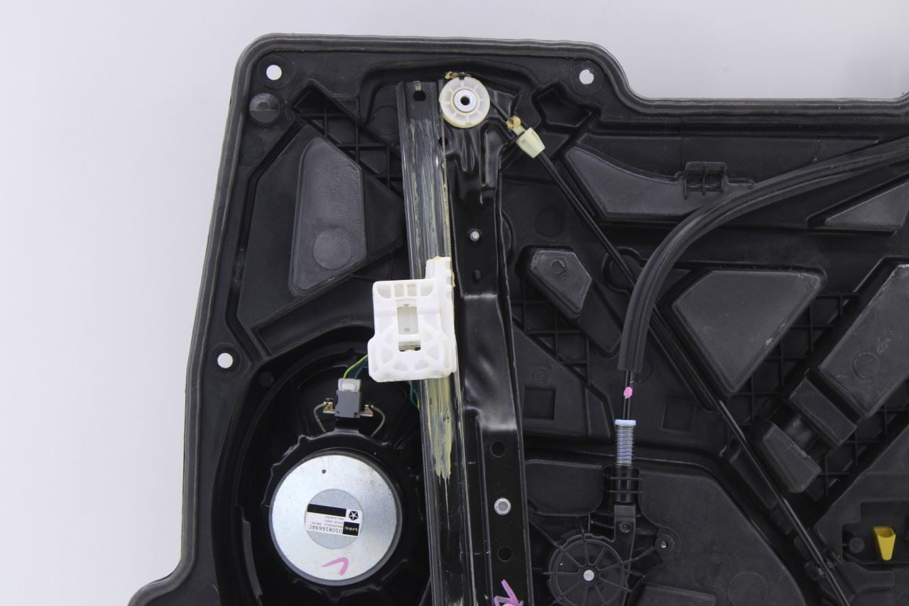 08-20 Dodge Grand Caravan Front Right Door Window Regulator w/ Carrier and Motor7