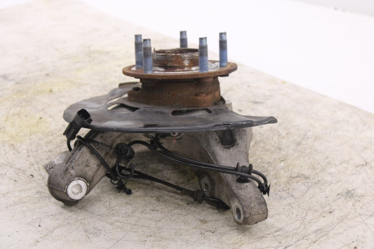 2018-24 Chevrolet Equinox LT 1.5L FWD Front Driver Left Side Spindle Knuckle Hub6