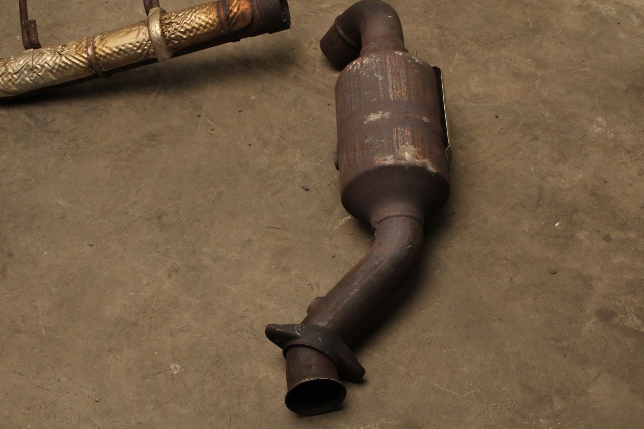 2018-2021 Ford Expedition Limited 3.5L Left and Right Side Exhaust System Pipe - Alshned Auto Parts