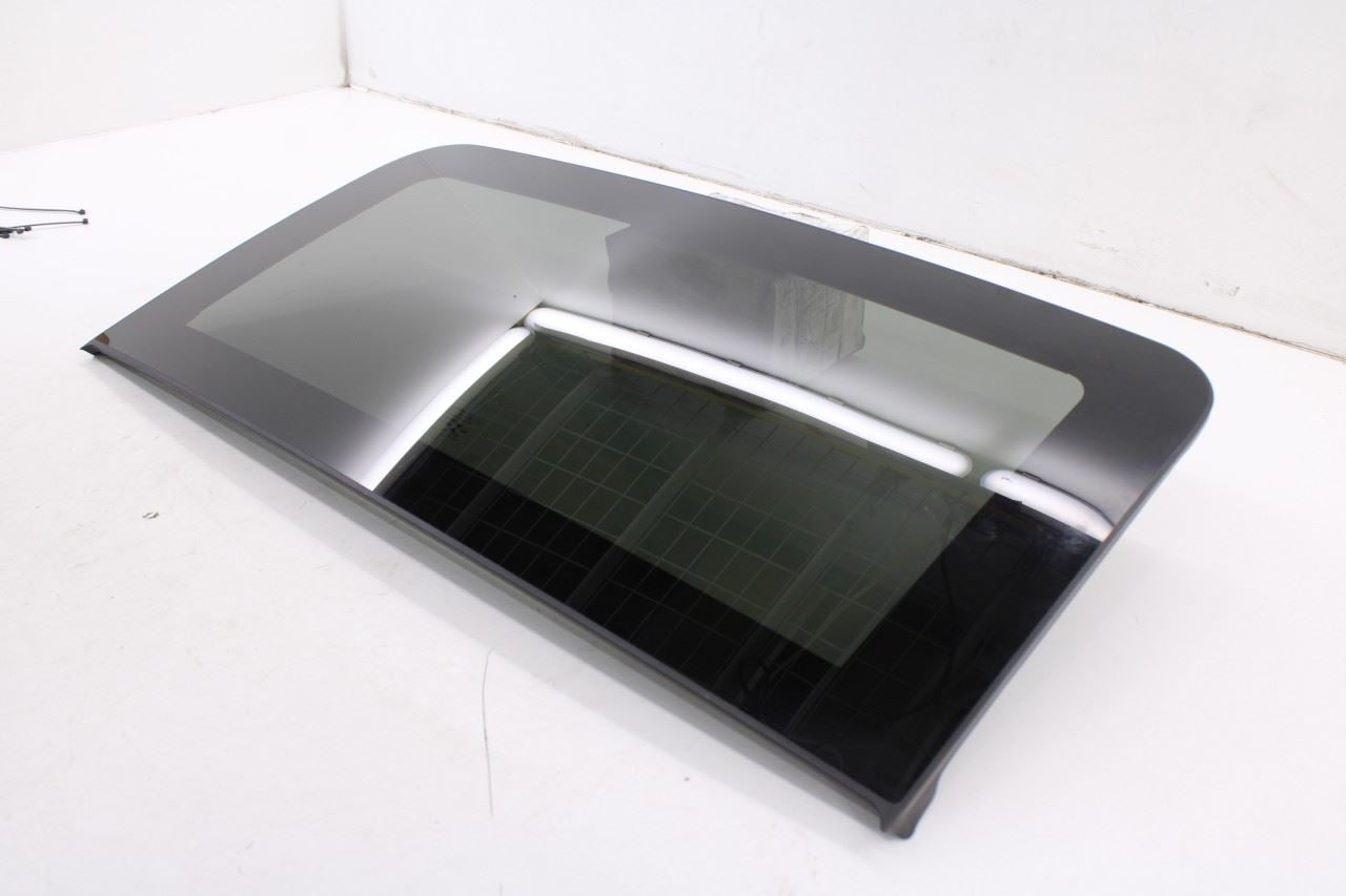 2017-2019 Buick LaCrosse Premium Roof Window Front Sunroof Panel Glass 841177353