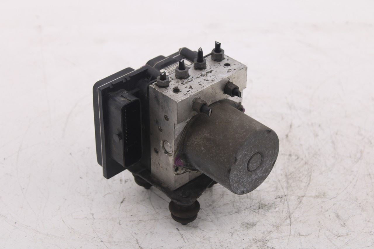 2014-2017 Audi Q5 Premium 2L ABS Anti Lock Brake Pump Control Module 8R0907379AS0