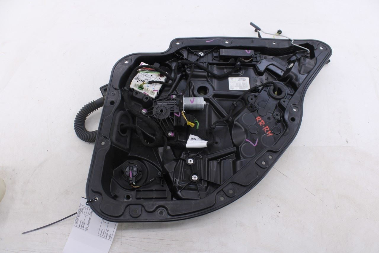 15-21 Mercedes-Benz C300 4Matic RR RH Door Window Regulator w/ Carrier and Motor0