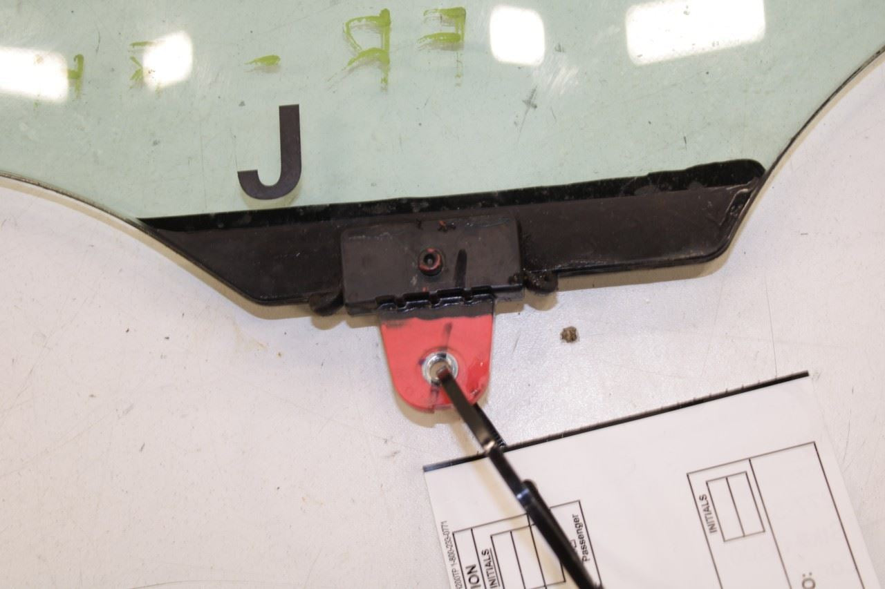 2016-2020 Infiniti QX60 Pure Front Right Side Door Window Glass 80300-9NC0A - Alshned Auto Parts