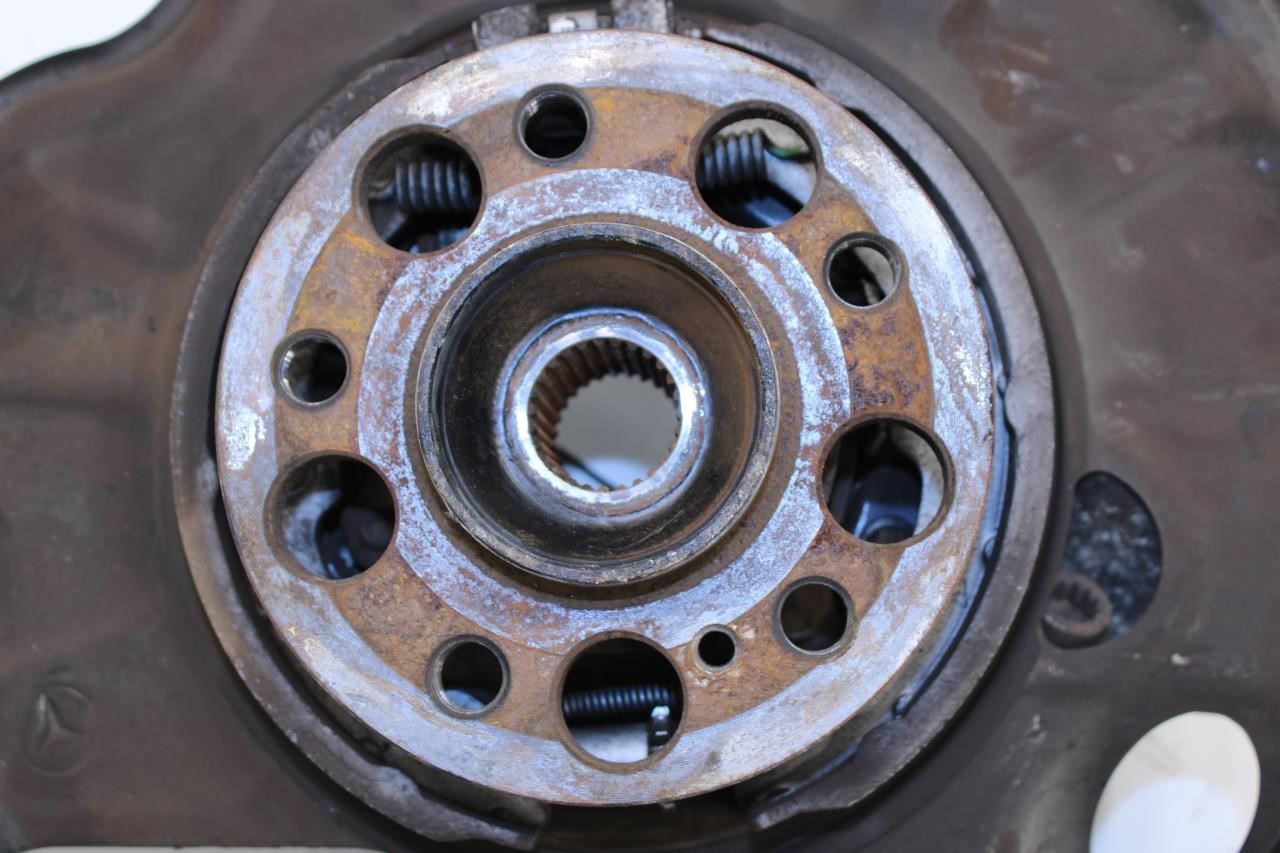 07-13 Mercedes-Benz S550 AWD Rear LH Side Spindle Knuckle Hub 221-350-21-08 OEM - Alshned Auto Parts