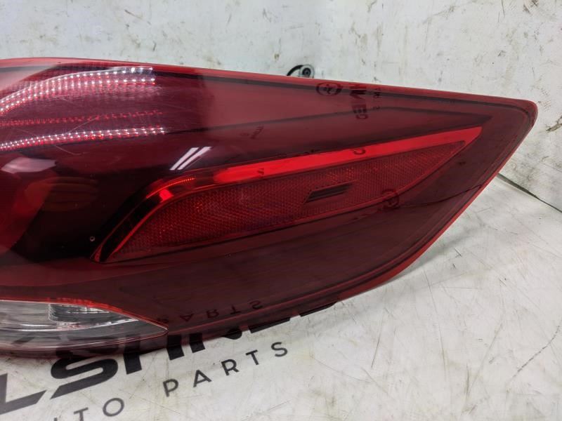 2016-18 Hyundai Elantra SE 2.0L Rear Passenger Right Side Outer Tail Light Lamp3