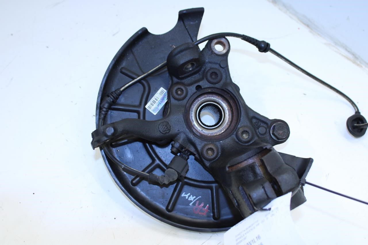2015-18 Volkswagen Jetta Sport FWD Front RH Spindle Knuckle Hub 561-407-256 OEM - Alshned Auto Parts
