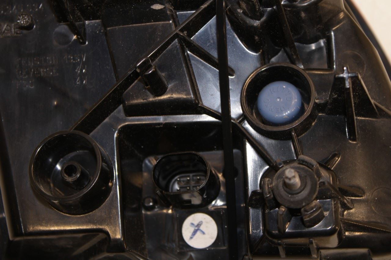 2011-2014 Porsche Cayenne Platinum Rear Right Side Tail Light Lamp 958-945-094-C - Alshned Auto Parts