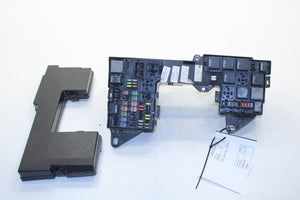 2010-15 Jaguar XF Portfolio 5.0L RWD Engine Bay Fuse Relay Junction Block *ReaD*