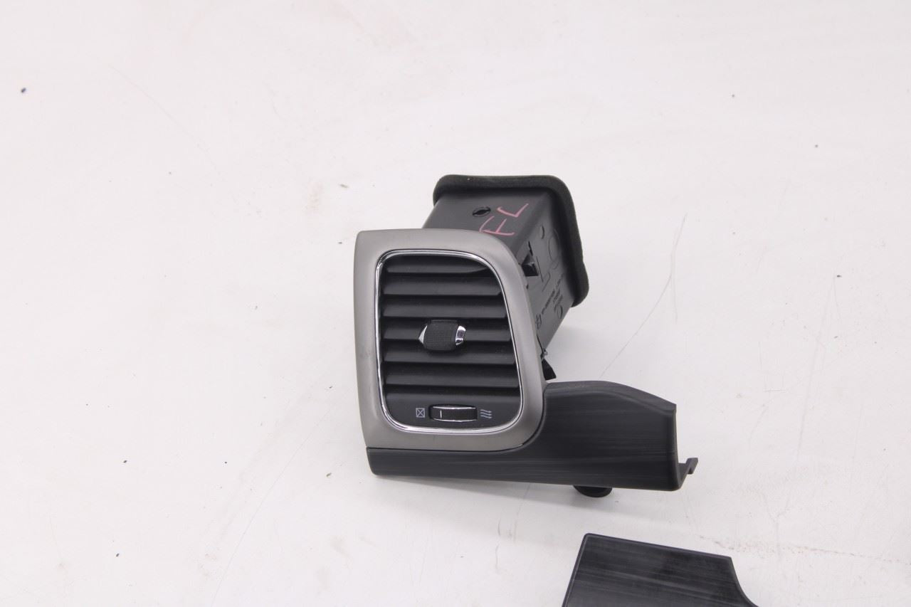 19-21 Jeep Grand Cherokee Laredo X 4x4 Door and Dash Trim and Air Vent Set of 92