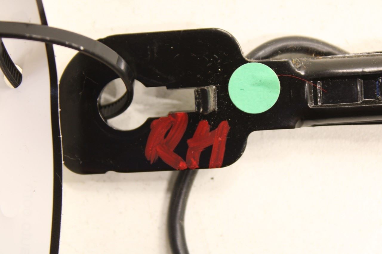 2014-18 BMW X5 xDrive35i Front Passenger Right Side Seat Belt Buckle 72117297131 - Alshned Auto Parts