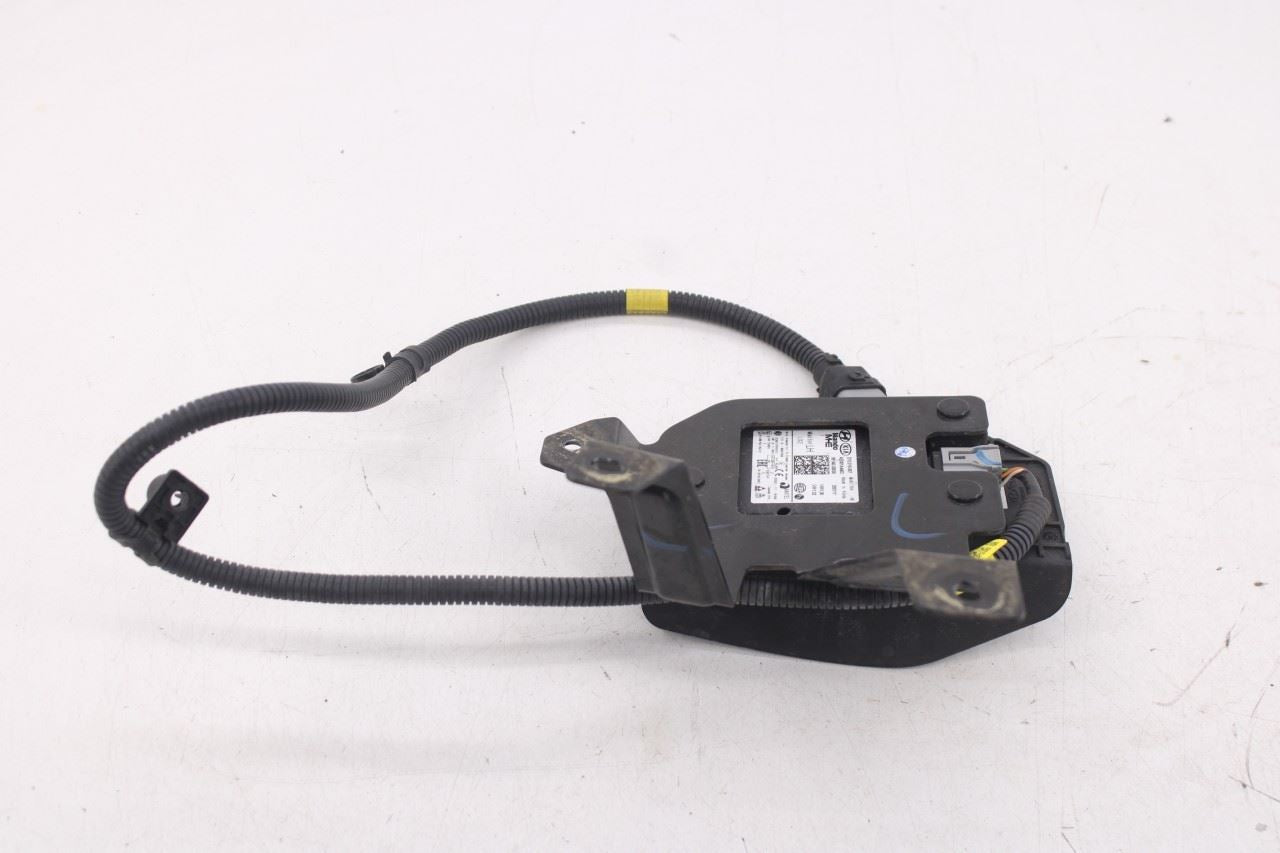 2020-2022 Hyundai Palisade Limited AWD Rear Left Blind Spot Sensor 99140-S8030 - Alshned Auto Parts