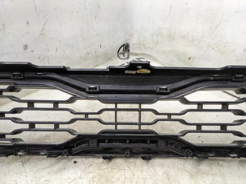 2012-2013 Kia Soul+ 2.0L Front Center Radiator Upper Grille 86350-2K500 OEM - Alshned Auto Parts