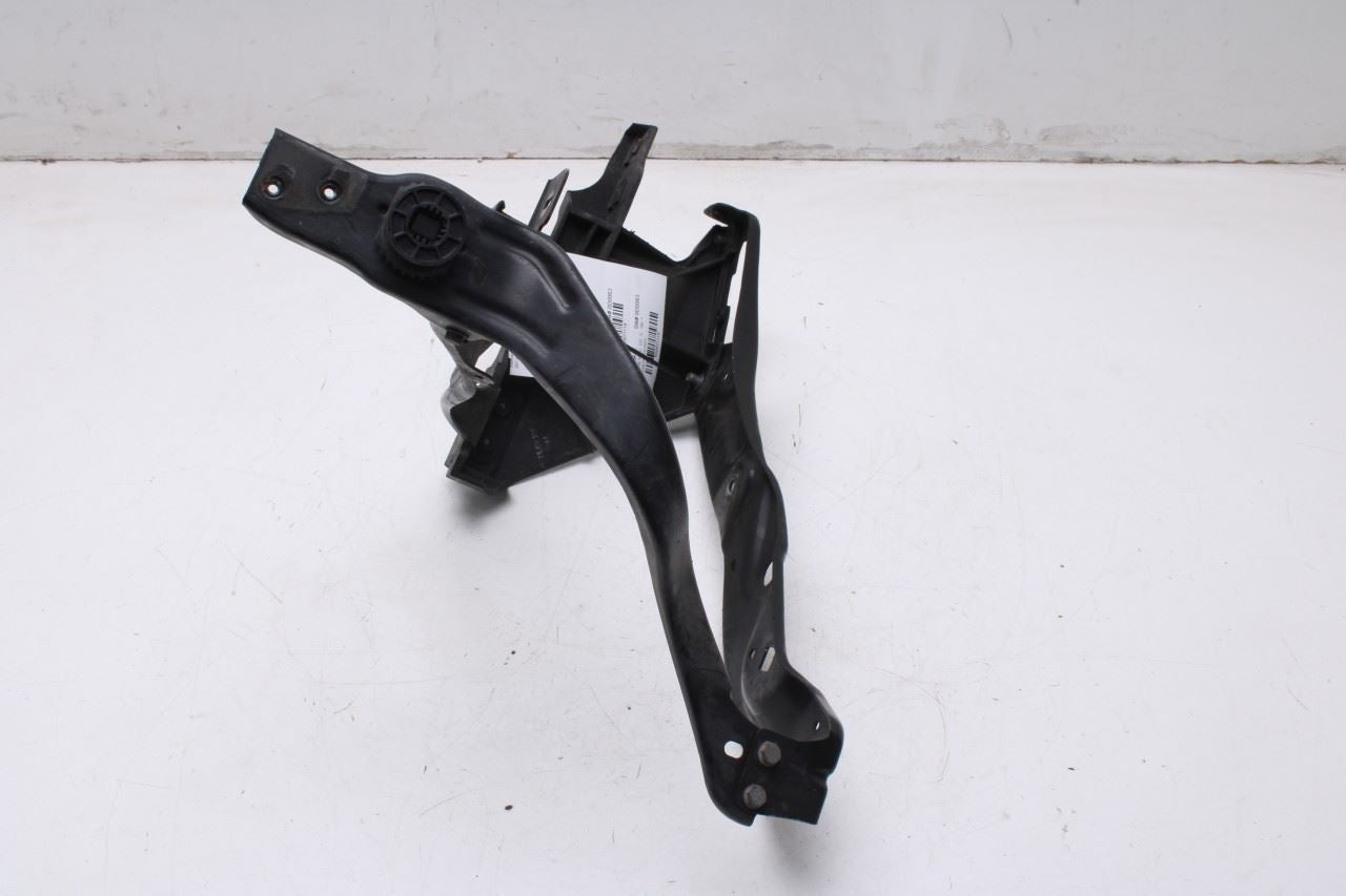 2010-13 Mercedes-Benz E350 4Matic Front Left Headlight Support Bracket Frame Set - Alshned Auto Parts