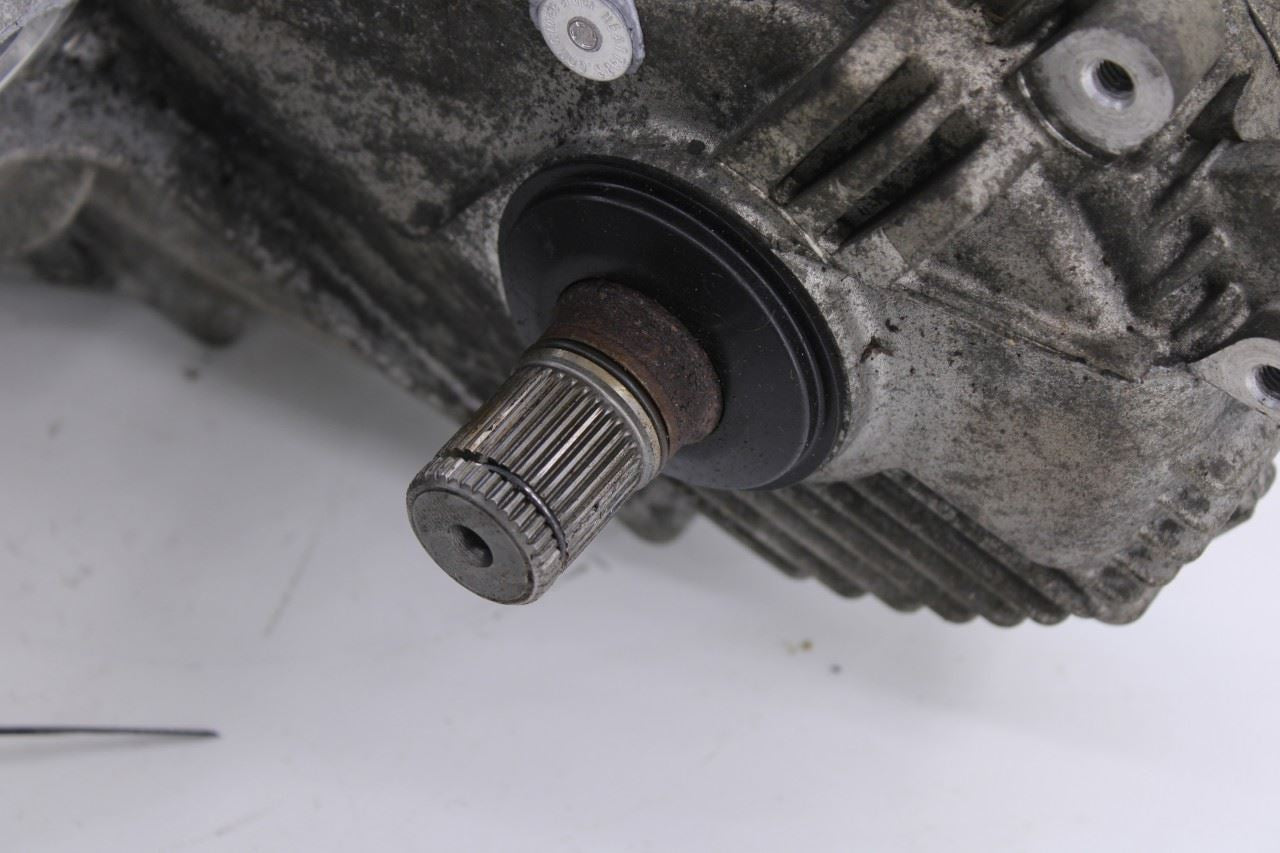 2011-2018 Porsche Cayenne S 4.8L AWD Transfer Case 95834101010 OEM7