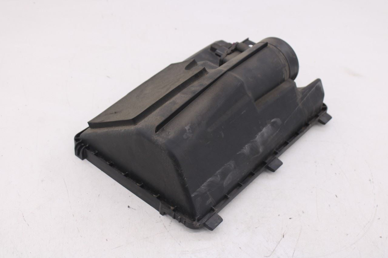 19-25 Infiniti QX50 ESSENTIAL 2.0L AWD Air Intake Cleaner Upper Cover w/ Sensor6