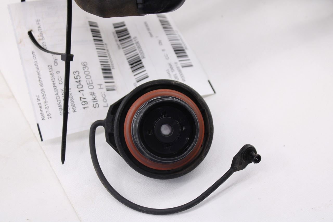 2021-2023 Hyundai Santa Fe SEL 2.5L Fuel Filler Neck Hose Tube Pipe 31030-S25508