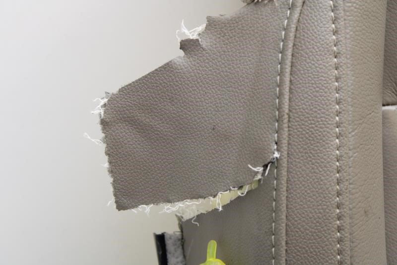 2016-2020 GMC Canyon Front Right Side Seat Lower Cushion 84657342 OEM *ReaD* - Alshned Auto Parts