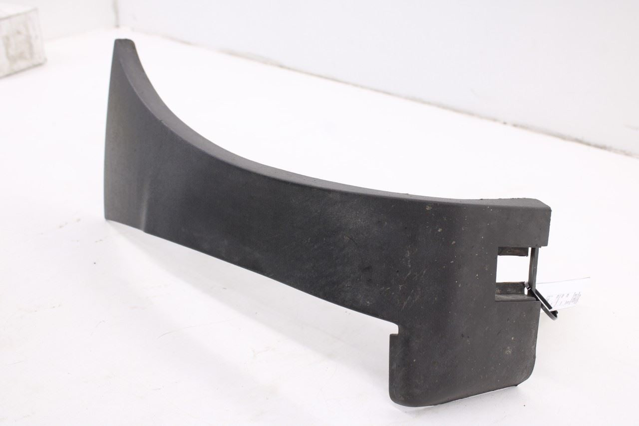 03-06 Chevrolet Avalanche 1500 Front RH Side Fender Lower Rearward Molding Trim3