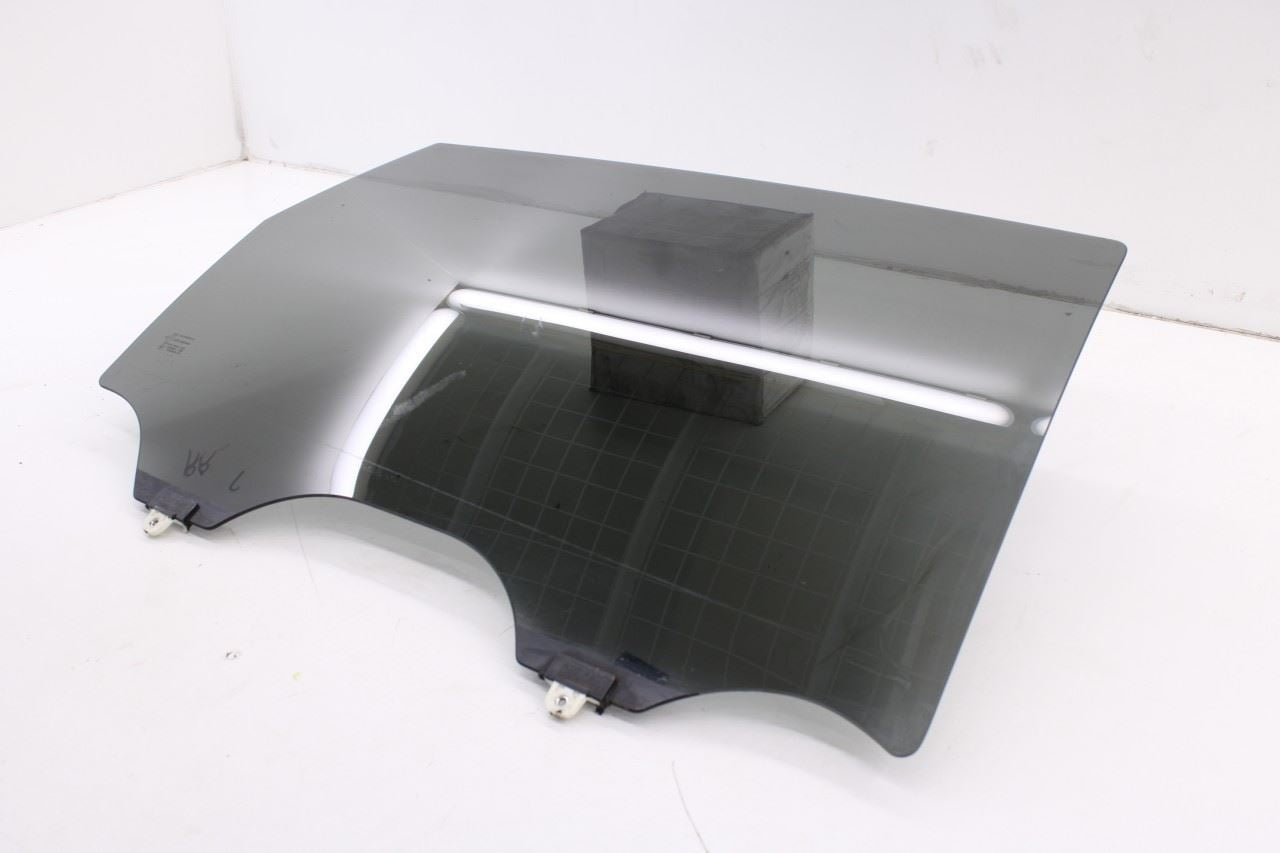 2014-2020 Infiniti QX60 Rear Right Door Window Movable Glass 82300-3JA1C OEM3