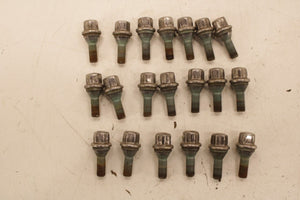 2014-2023 Jeep Cherokee Latitude Wheel Lug Nut Bolt Set of 20 6511051AA OEM