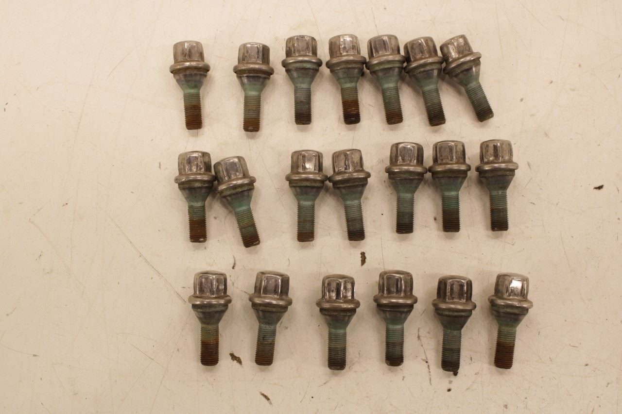 2014-2023 Jeep Cherokee Latitude Wheel Lug Nut Bolt Set of 20 6511051AA OEM - Alshned Auto Parts