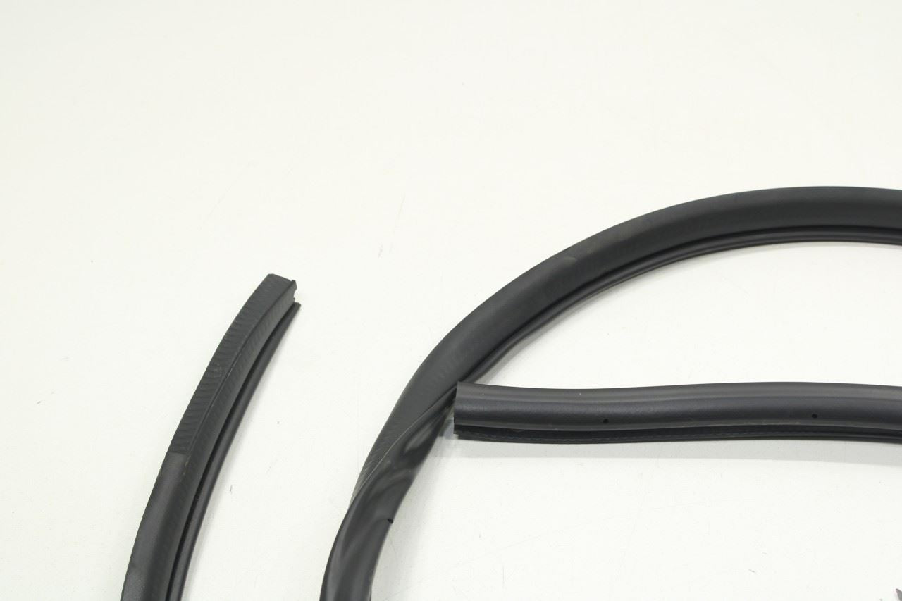 17-22 Nissan Rogue Sport SL AWD Rear Left Door Weatherstrip On Body 76924-6MA0A - Alshned Auto Parts