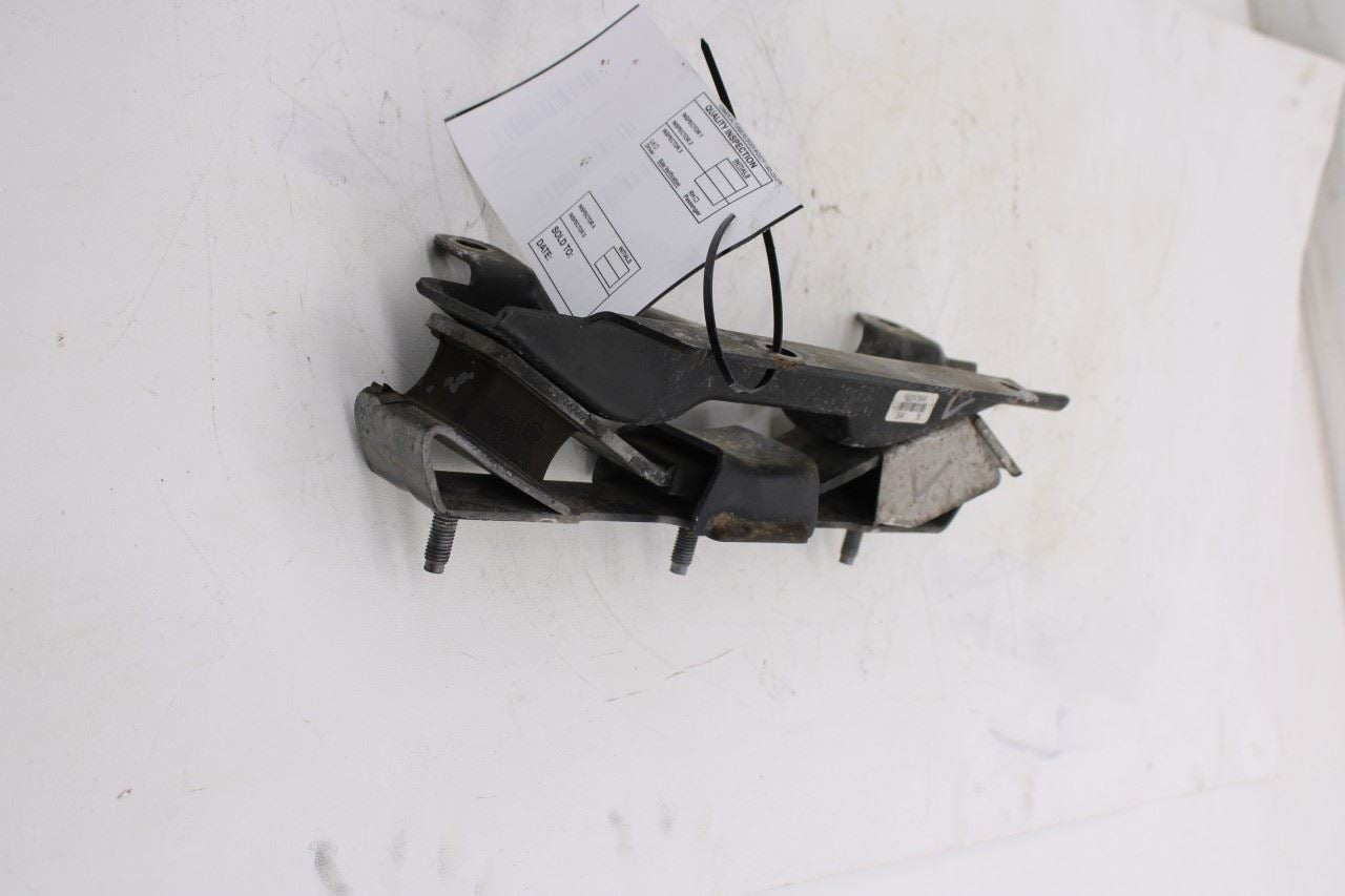2020-21 Ram 1500 Big Horn Crew Cab Transmission Mount Insulator Support Bracket2