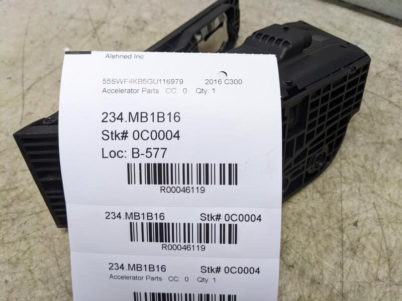 2015-2020 Mercedes-Benz C300 Gas Accelerator Throttle Pedal 205-300-00-04 OEM - Alshned Auto Parts
