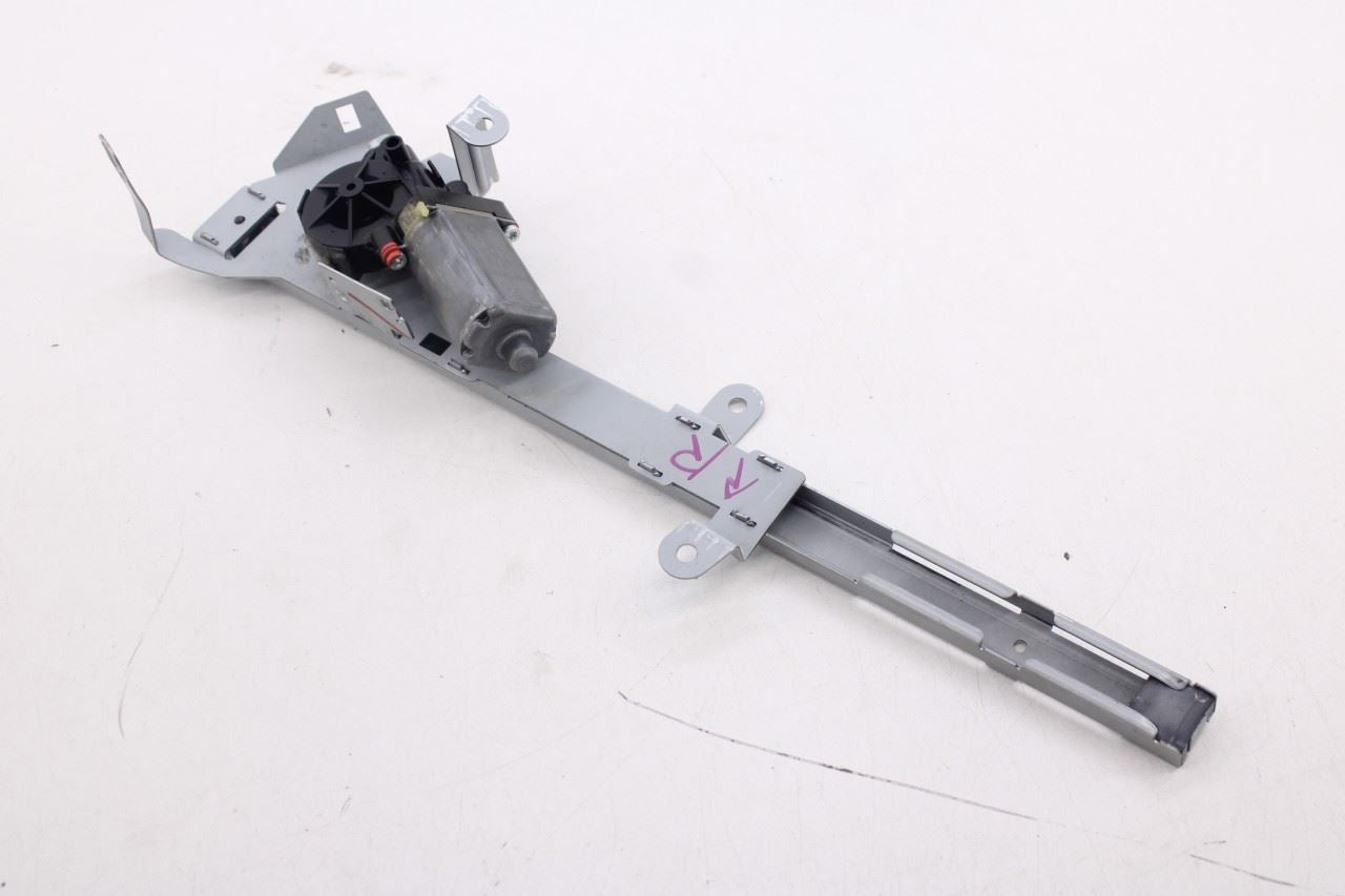 06-09 Mercedes-Benz CLK 350 Front RH Side Seat Belt Feeder Adjuster Guide *ReaD*8