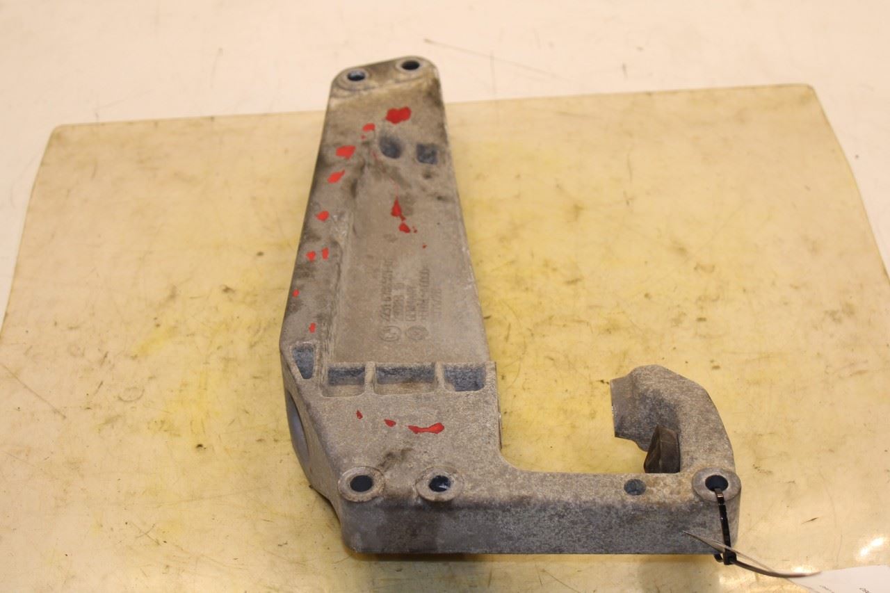 2011-17 BMW X3 xDrive28i Transmission Crossmember Gearbox Support Mount Bracket - Alshned Auto Parts