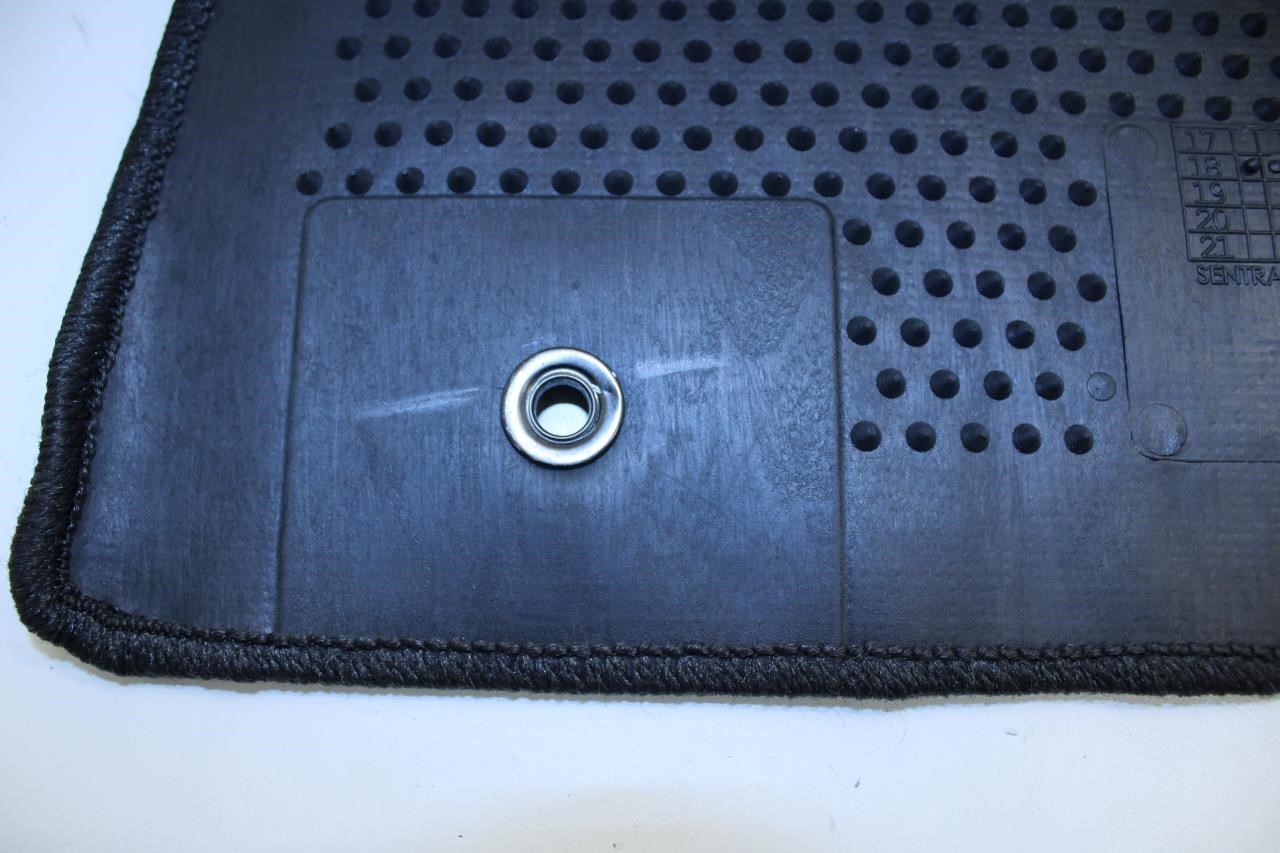 13-19 Nissan Sentra SV Front and Rear Interior Carpet Floor Mats 999E2-L2000 OEM - Alshned Auto Parts