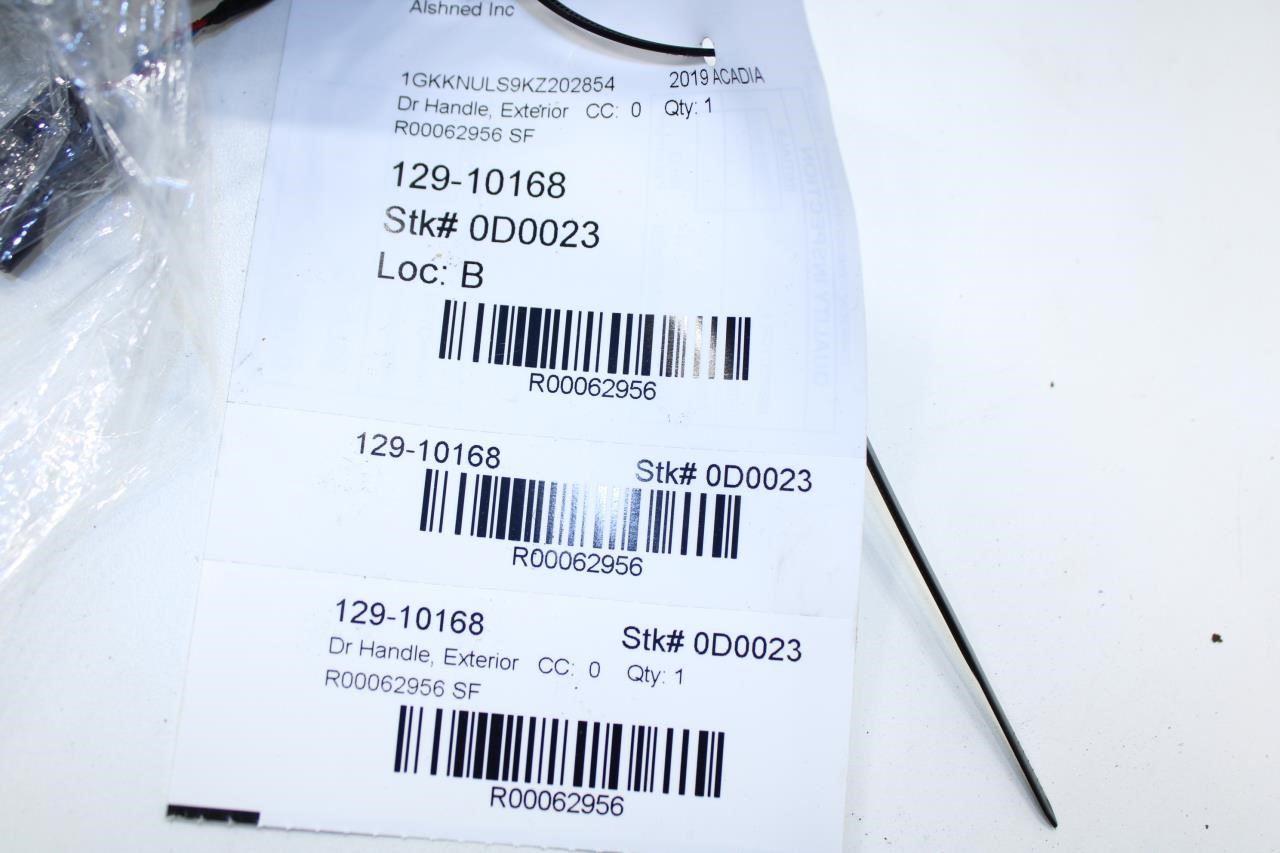 2017-23 GMC Acadia SLT-1 3.6L Rear Right Side Door Exterior Handle 13521804 OEM - Alshned Auto Parts