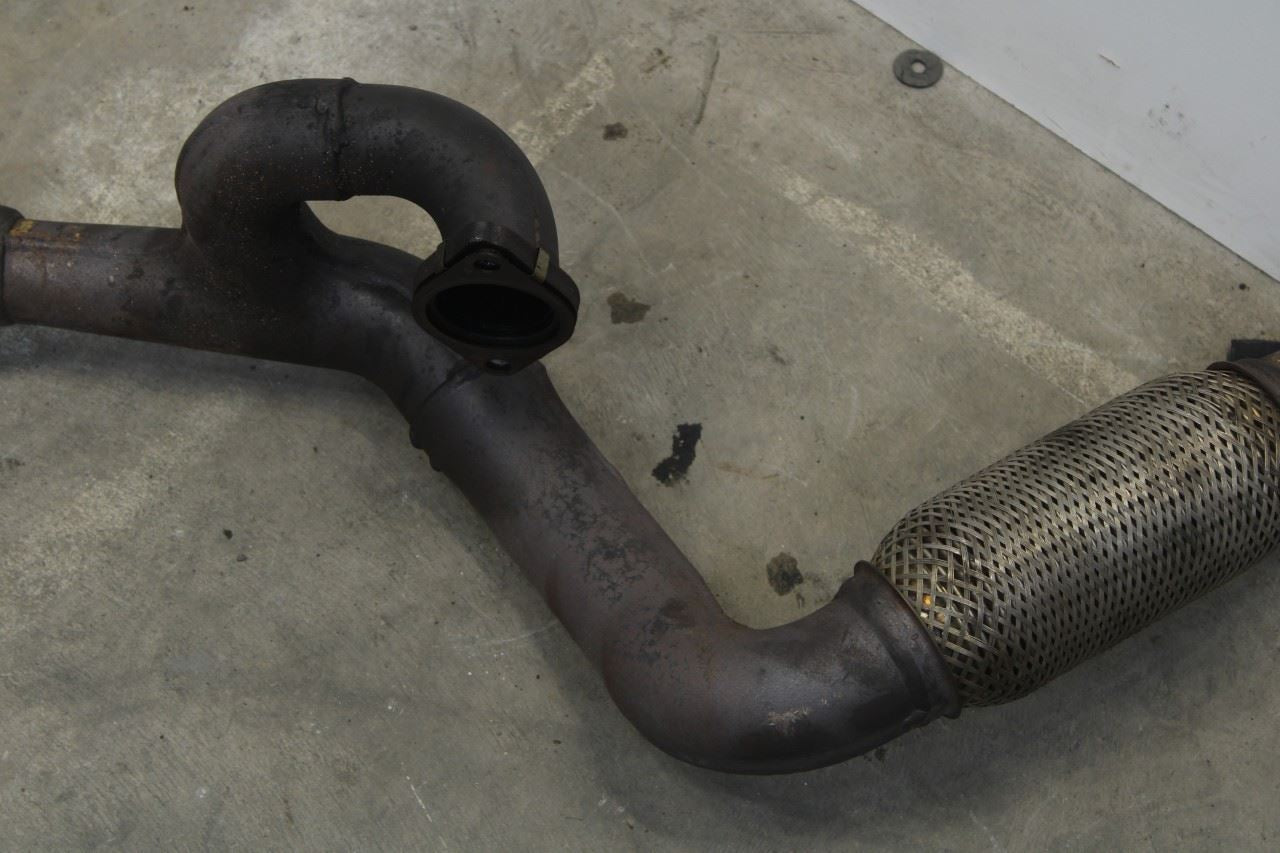 2019-2020 Kia Sorento LX 3.3L FWD Front Exhaust System Pipe 28610-C6150 OEM - Alshned Auto Parts