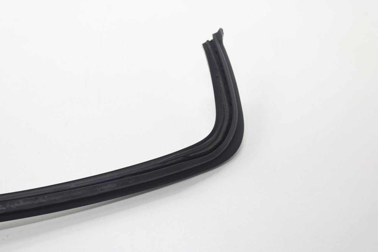 17-20 Alfa Romeo Giulia Ti AWD Rear Left Upper Door Window Weatherstrip Molding - Alshned Auto Parts