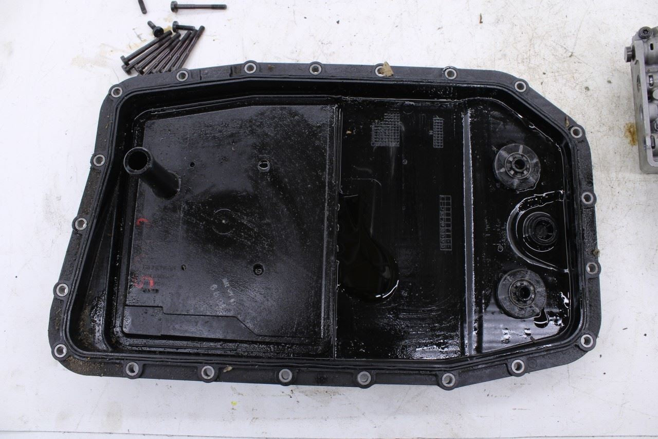 10-12 Land Rover Range Rover HSE 5L 6-Spd Auto Transmission Valve Body w Oil Pan3