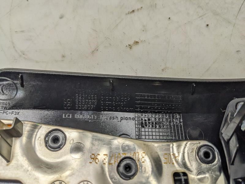 2018-20 BMW 430i xDrive 2.0L Dash Air Duct Vent Grille w/ Hazard Control Switch8