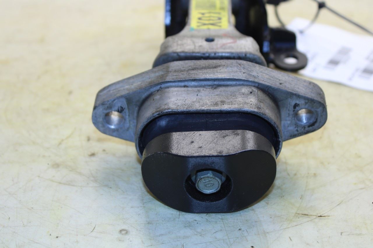 2021-2025 Hyundai Elantra SEL 2.0L FWD Engine Roll Rod Torque Arm Strut Bracket - Alshned Auto Parts