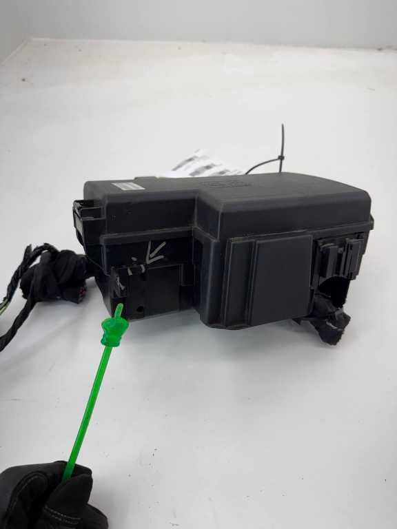 2018-23 Ford Mustang GT 5.0L Engine Fuse Relay Junction Box JU5Z-14A003-C *ReaD* - Alshned Auto Parts
