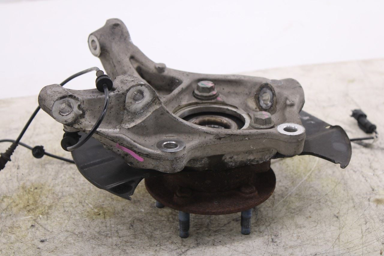 18-24 Chevrolet Equinox LT 1.5L FWD Front Passenger RH Side Spindle Knuckle Hub9