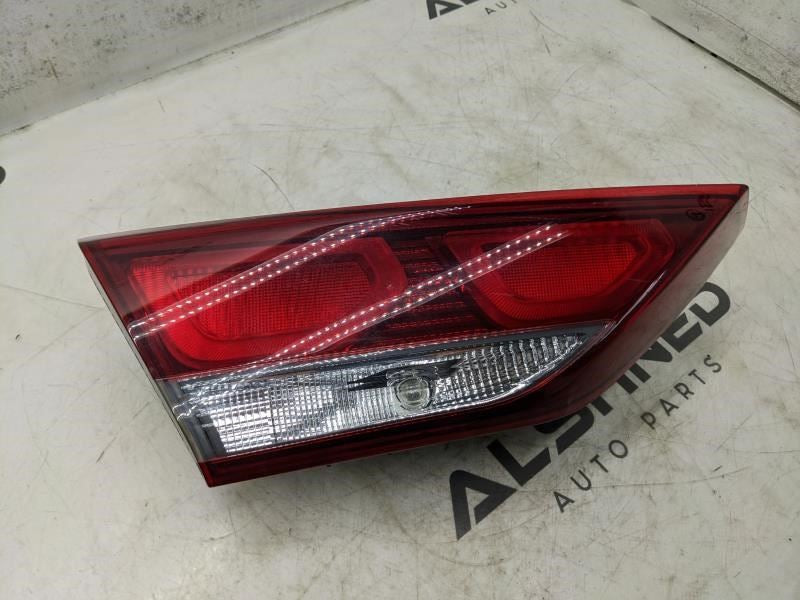 16-18 Hyundai Elantra SE 2.0L Rear LH Side Inner Tail Light Lamp 92403-F3000 OEM7