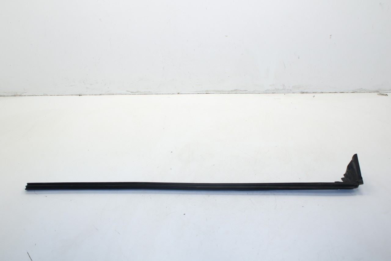 08-14 Dodge Challenger Front Right Door Belt Weatherstrip Pair 55399122AF *ReaD* - Alshned Auto Parts