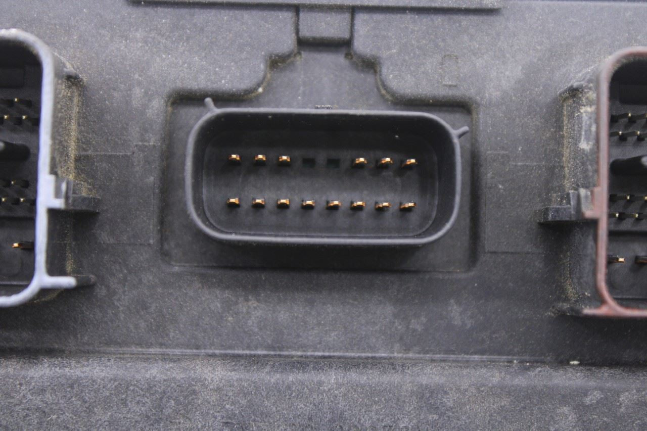 15-20 Dodge Grand Caravan GT 3.6L Totally Integrated Power Module Fuse Relay Box16