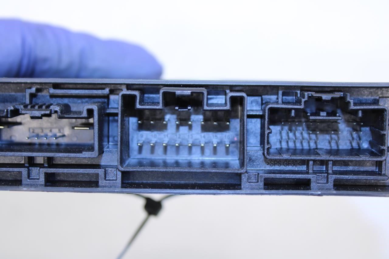 2024-2025 Cadillac XT4 Premium Front Left Seat Memory Control Module 13548444 - Alshned Auto Parts